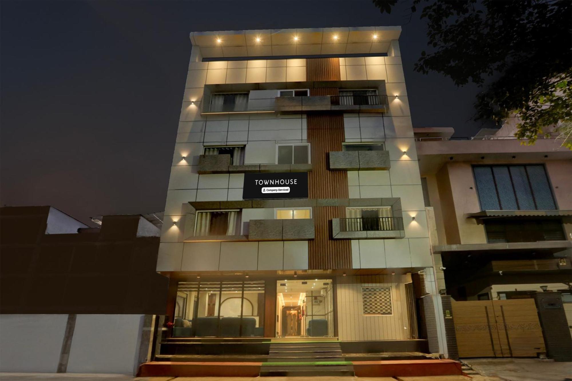 Super Townhouse Taj Nagri Phase 2 Formerly Grand Rivera Tājganj Eksteriør billede