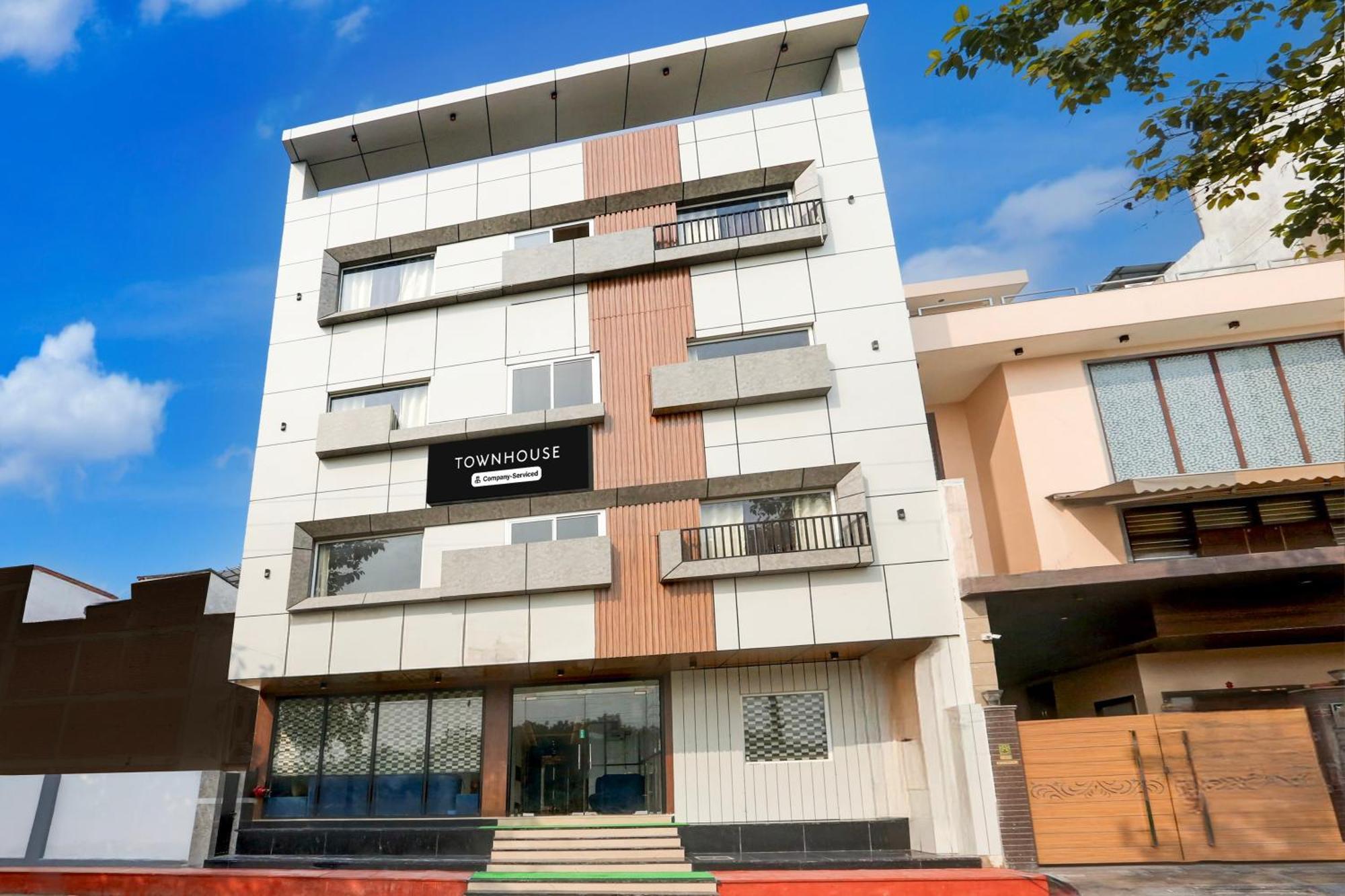 Super Townhouse Taj Nagri Phase 2 Formerly Grand Rivera Tājganj Eksteriør billede